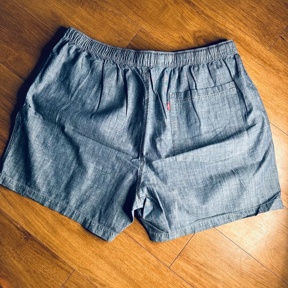 Levi’s Men's Denim Chambray Shorts - Picture 2 of 3